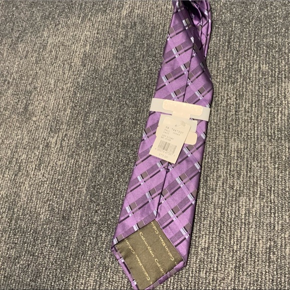 Men’s Violet Patterned Calvin Klein Tie (XL - Extra Long) - Picture 2 of 2